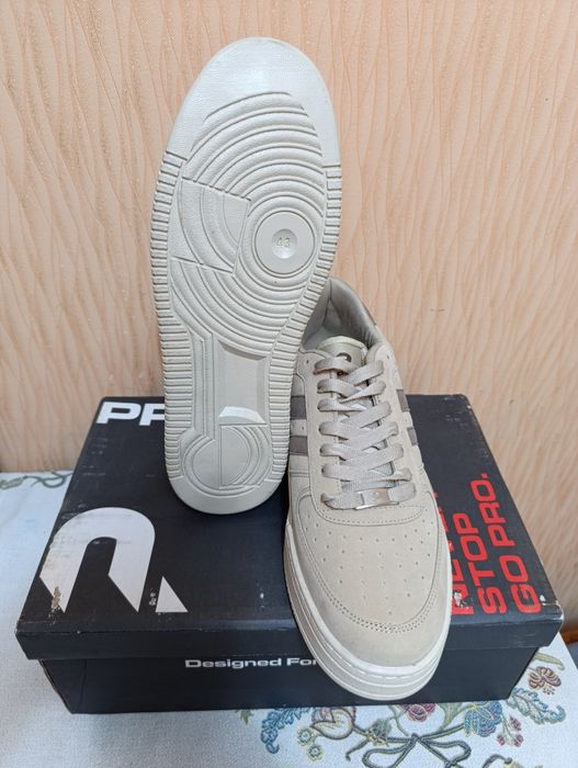 Турецкие кроссовки размер 43