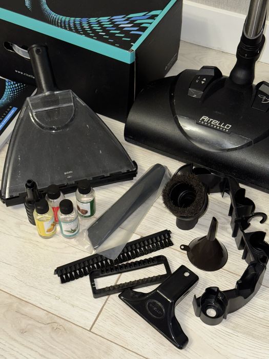 Пылесос Ritello R2+ черный