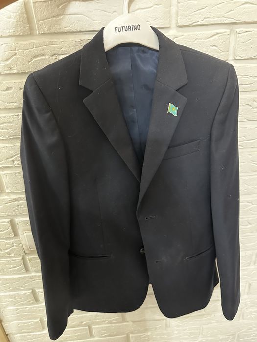 Детские школьные пиджаки