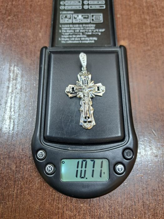 Продам серебряный крест