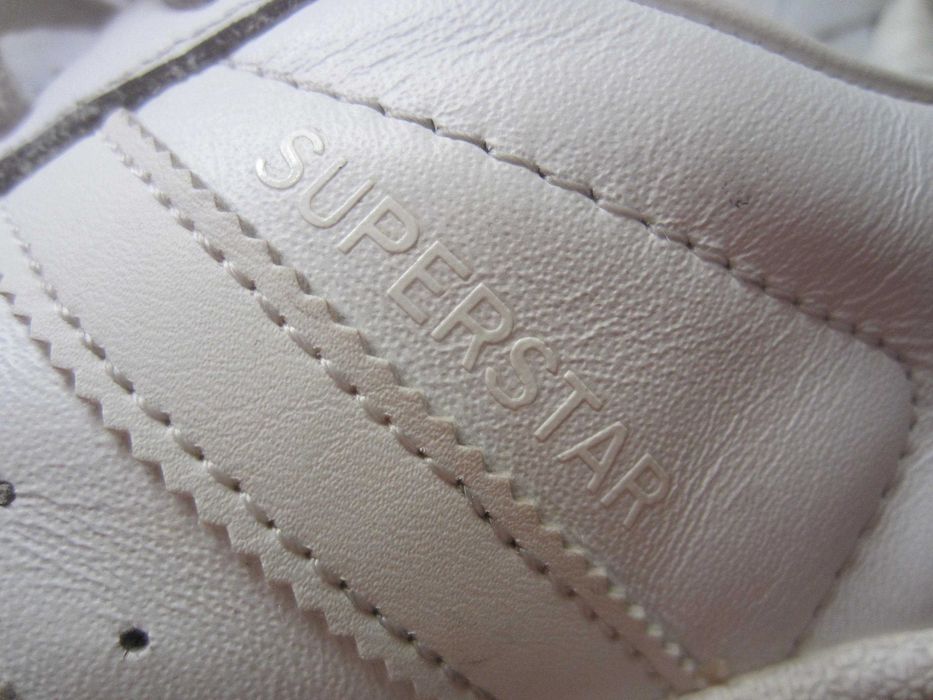 Adidas Superstar  masura 39,3 ( US-7,5/CM-24,5) stare f.buna.