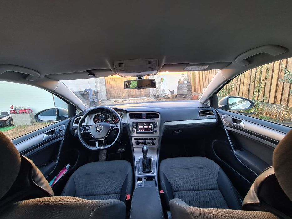 Volkswagen Golf VII