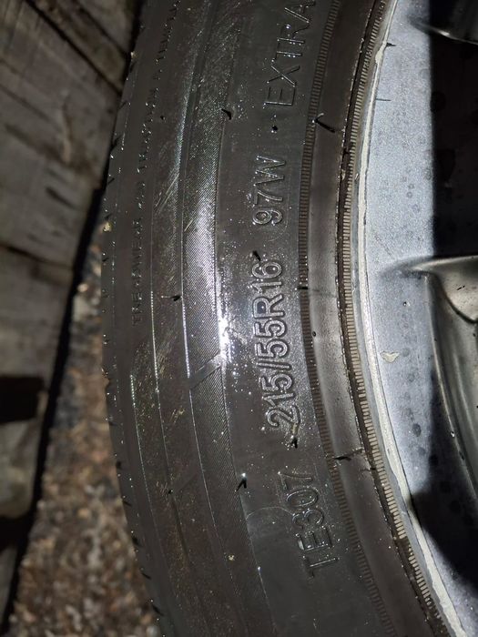 Шины с дисками.в хорошем состояний