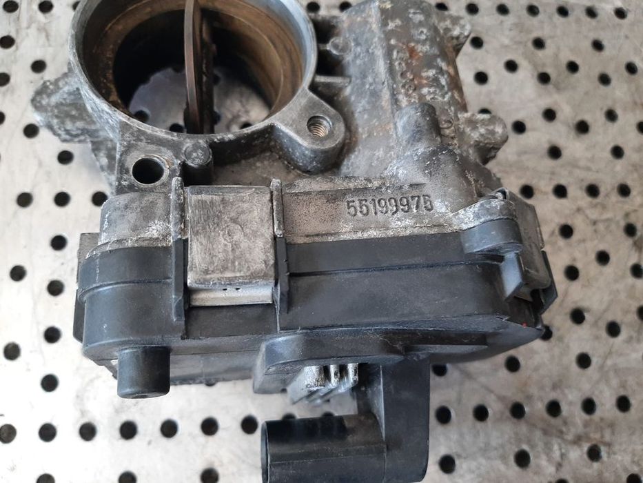clapeta acceleratie 1.9 cdti opel zafira b   fiat croma alfa romeo 159 55199975