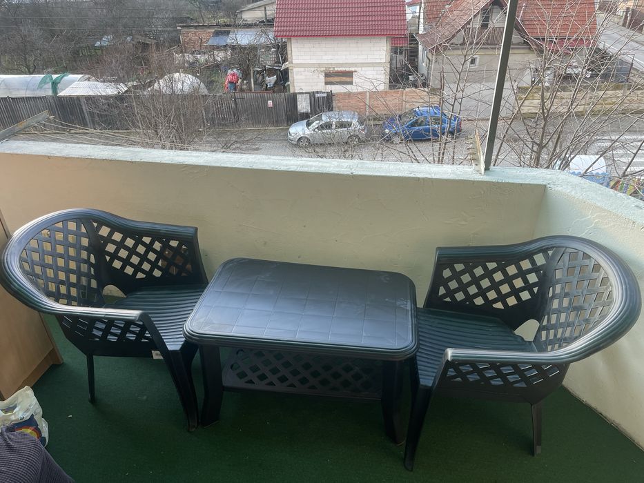 Masă și scaune pentru terasa