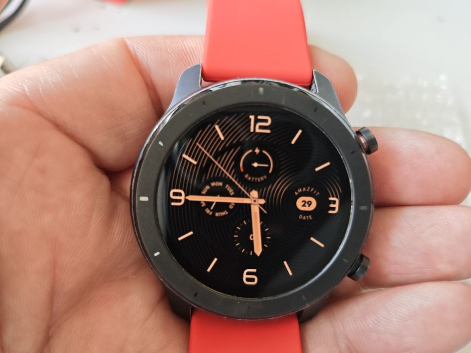 Смарт часовник Xiaomi Amazfit GTR 42mm