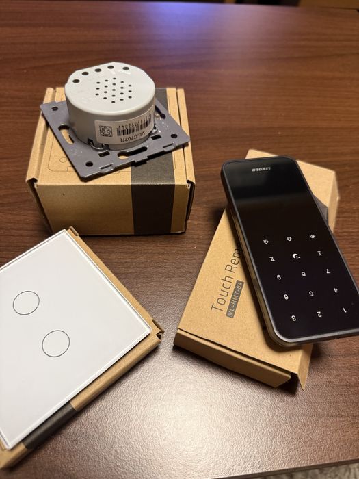 Intrerupator cu touch si telecomanda Livolo