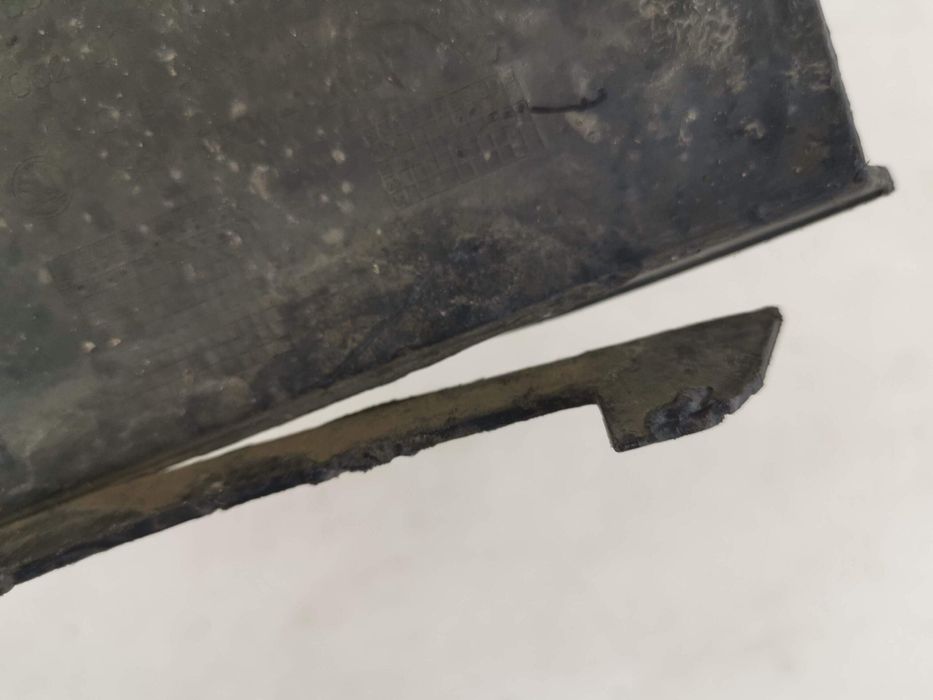 Ляв проекторен грил Шкода Октавия 3 / Skoda Octavia 3 Оригинален Ляв п