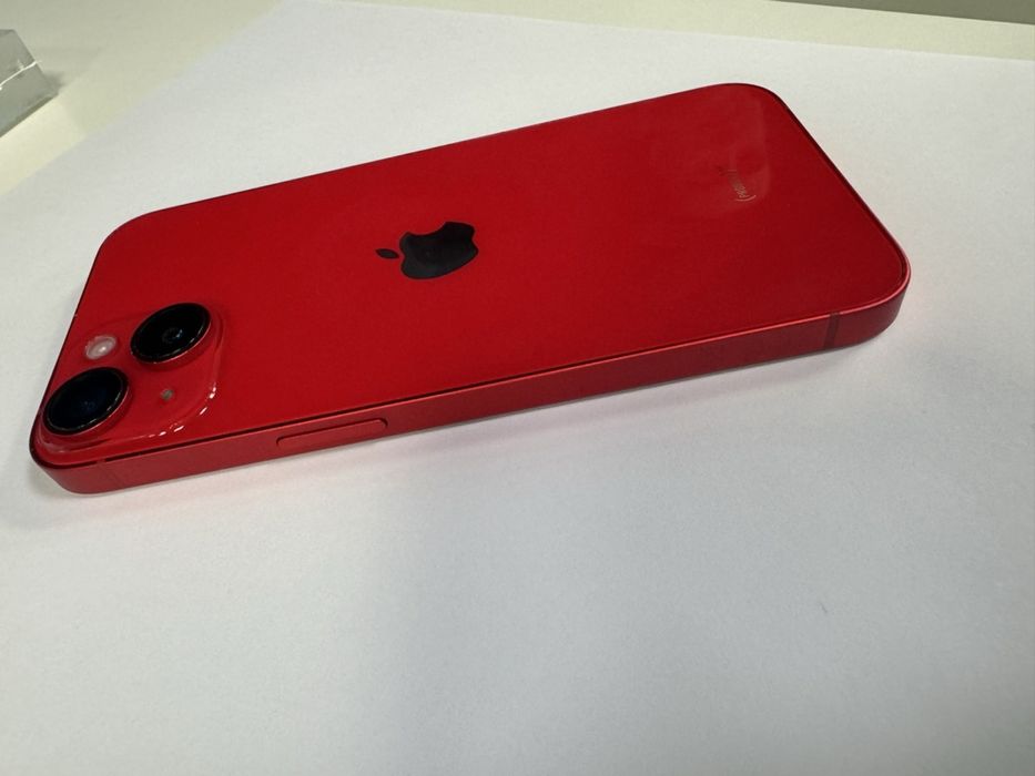 Iphone 14 128гб с 1г и 6м оставаща гаранция