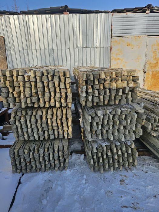 Stilpi beton spalieri