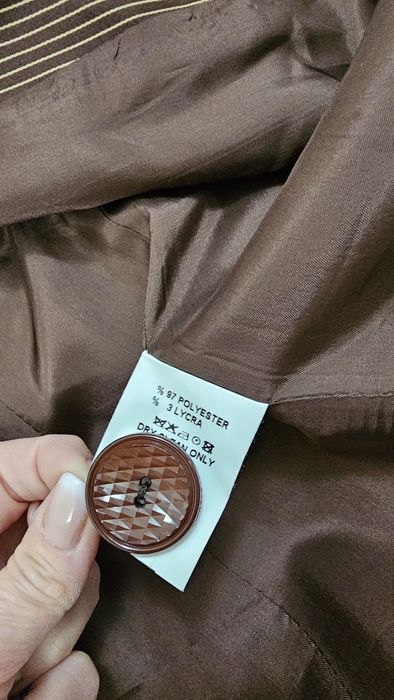 Costum damă maro lucios 38