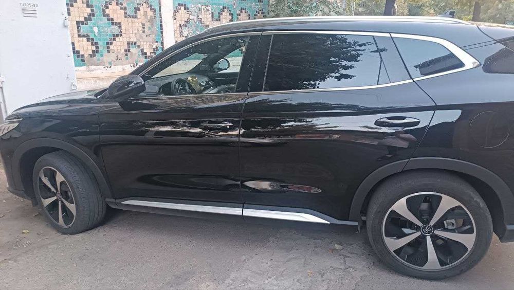 BYD sotiladi srochno