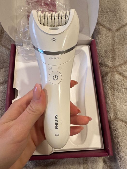 Епилатор - Philips BRE 700