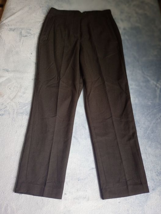 Pantaloni eleganți