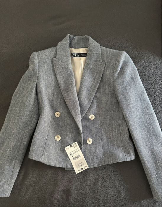 Blazer Zara cu eticheta
