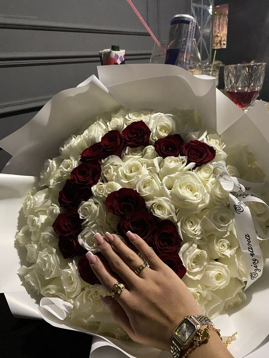 71роза с буквой свежий