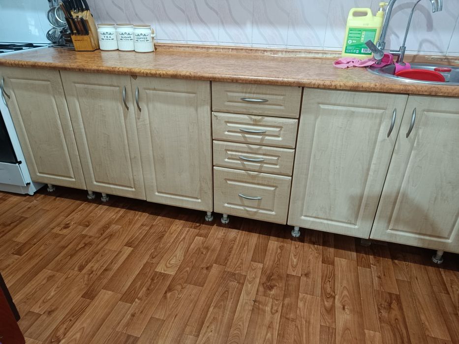 Срочно продается кухонная мебель