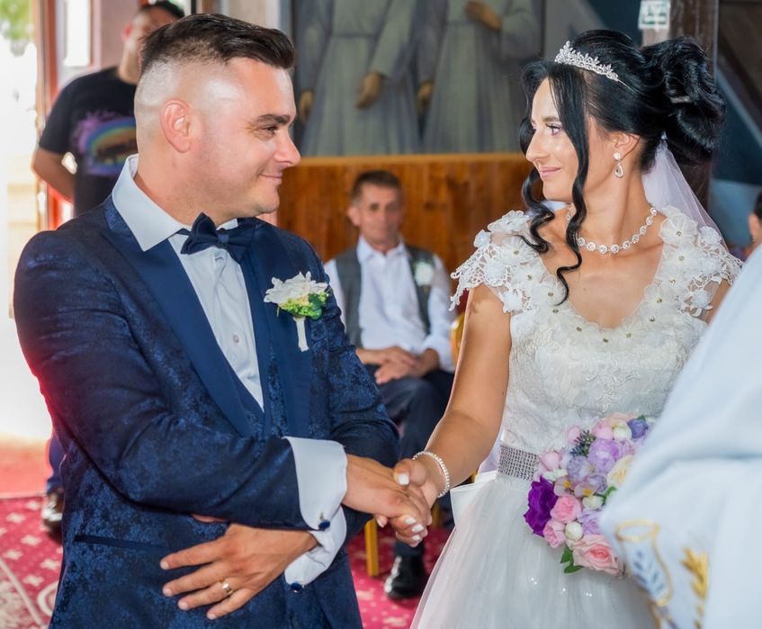 Fotograf si Videograf Foto Video Nuntă Biotez Cununie Majorat Evenimen