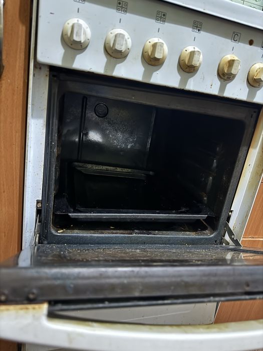 Продам электроплиту