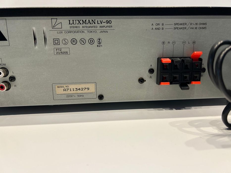 Vand amplificator Luxman LV-90
