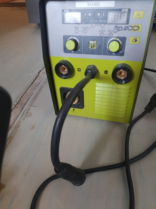 Сварични апарат пол Афтамат с газим и без газ