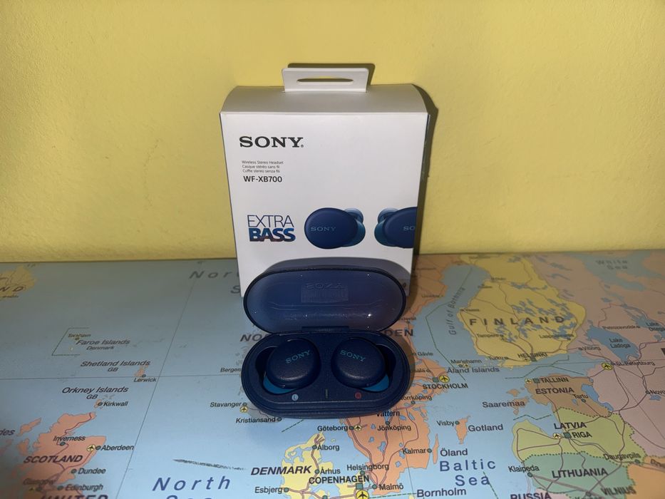 Слушалки sony.Супер бас и уникален звук.