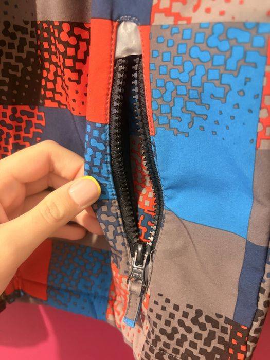 Geacă Softshell YIGGA – Design Geometric & Interior Călduros