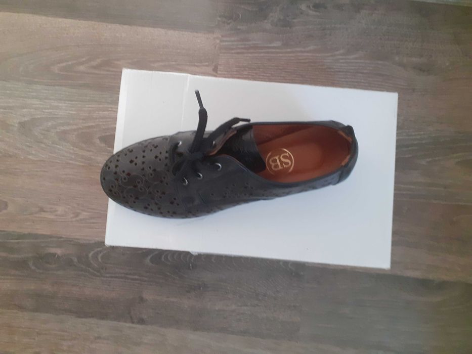 Обувки - естествена кожа