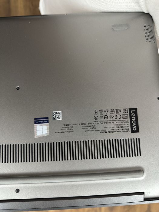 Lenovo ideapad-3 330S