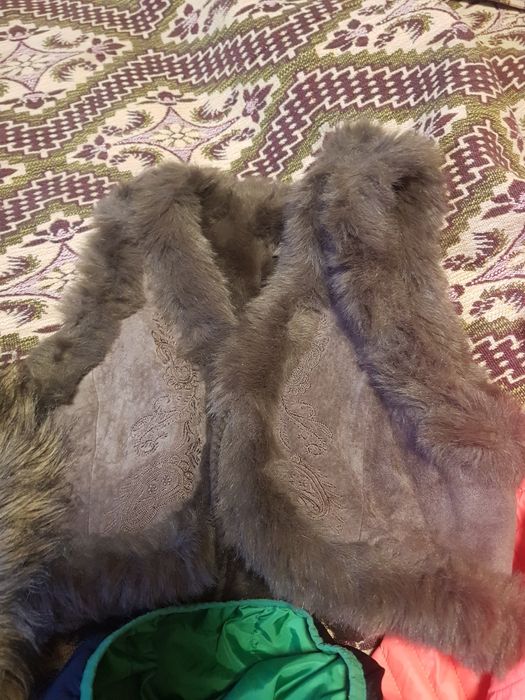 Зиимни якета и грейки/пухенки размер 10 г.