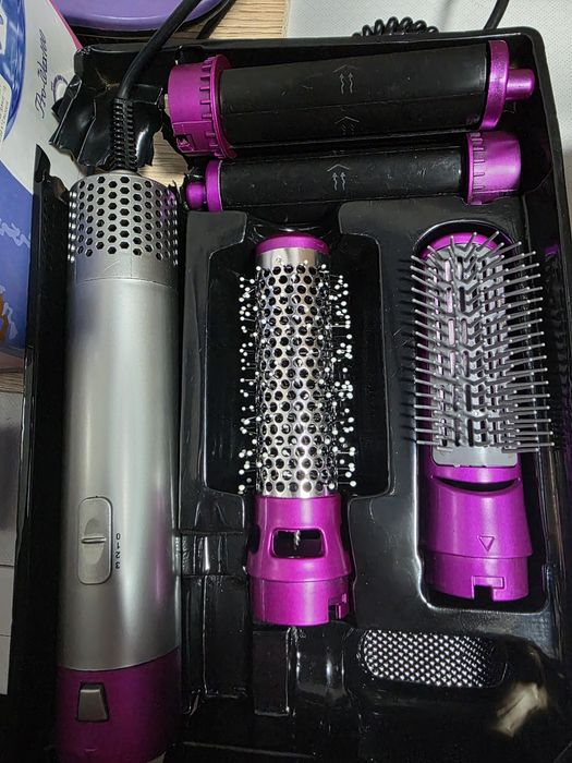 Фен с насадками в идеале