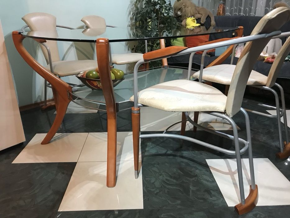 Кухненска маса и столове