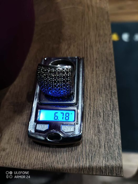 Масивен сребърен дамски пръстен с цирконий