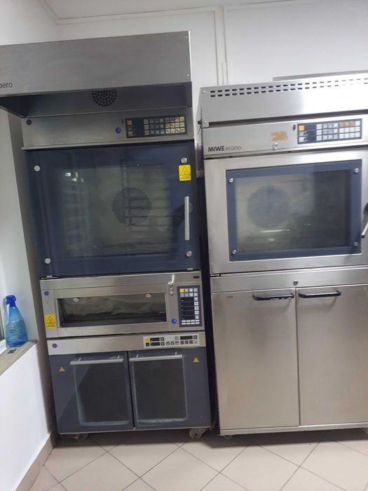 Vand utilaje patiserie: 2cuptoare Miwe, cuptor covrigi,malaxor,robot,