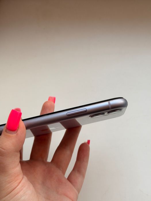 Продам iPhone 11, 256 GB