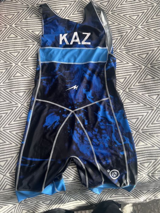 Продам Борцовки/Нательники