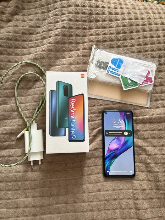 Продам смартфон Xiaomi Redmi note 9 4/128