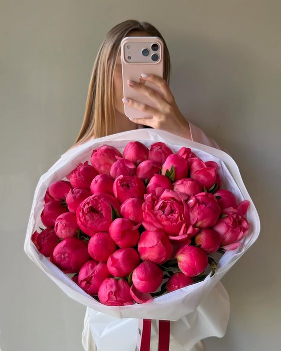 Пионы крупные голландские