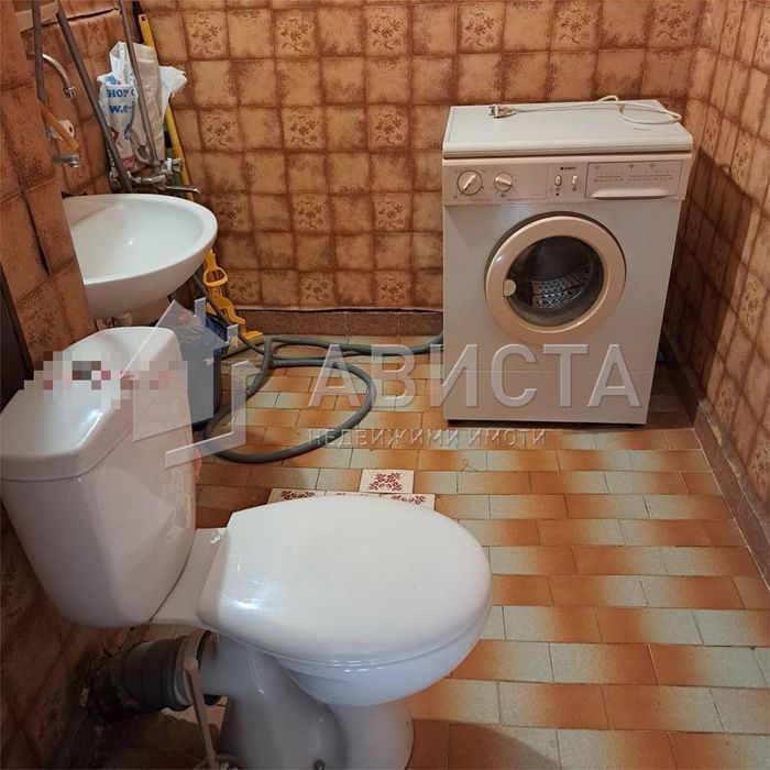 1-стаен в София-Толстой площ 45