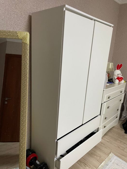 Срочно продается шкаф