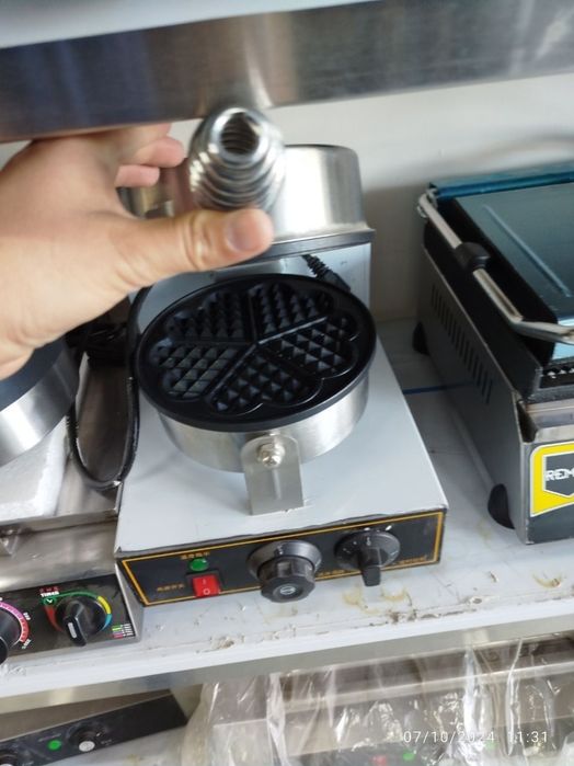 Vafli aparati Вафельница vaflinitsa vaflenitsa yong`oqchalik pishiriq