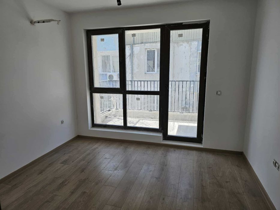 Продава се Тристаен апартамент в Варна, Бриз - 84 кв.м за 1306 €/кв.м - Снимка #4