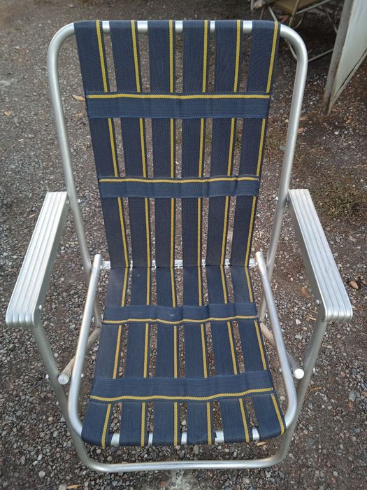 Раскладное кресло для рыбалки.