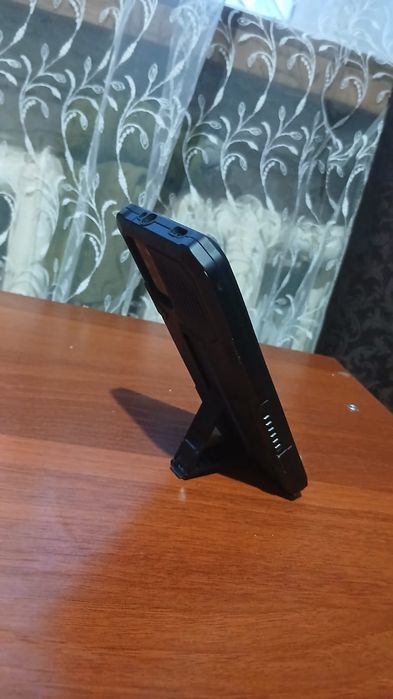 Продам телефон Pokko