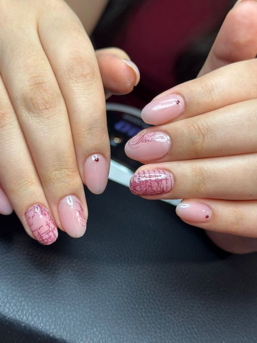 Маникюр маникюр.