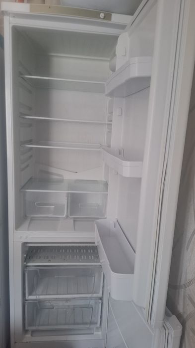 Продается холодилник б/у