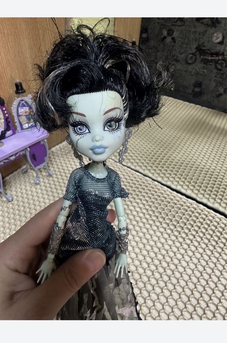 Продам куклу монстр хай!
