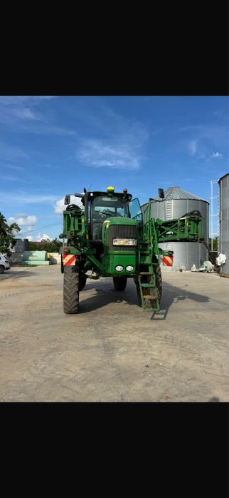 Autopropulsata John Deere 5430 i sprayer instalatie erbicidat