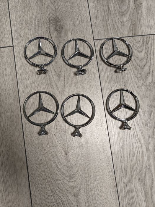 Vand embleme mercedes w115 w116 w114 și alte modele vechi din anii 70