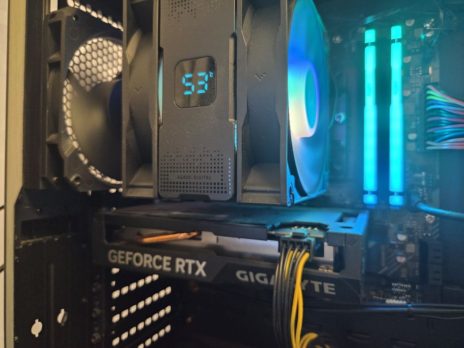 Видеокарта Gigabyte GeForce RTX 4060 WINDFORCE OC 8GB